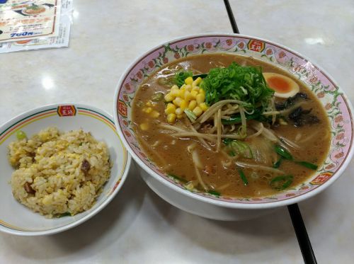 餃子の王将 味噌ラーメン ジャストサイズ炒飯 を食す 与野本町 ラーメン 美味らぼ