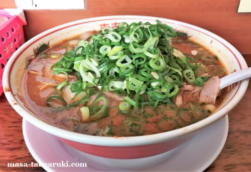 ばんらい屋 冬にピッタリ ピリッとした辛味と風味がしっかりの味噌ラーメン ラーメン 美味らぼ