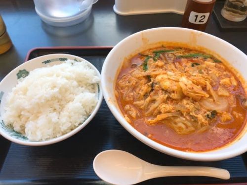 日高屋(チゲ味噌ラーメン+大盛りライス)@溝の口に行きました。