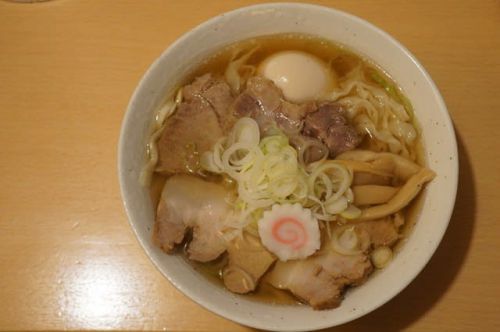 20091 ご当地ラーメン 巡 「佐野ラーメン」@金沢 3月31日 店主自ら青竹打ち麺を再現するという、熱い想いがこもったラーメンが食べ手を魅了する!